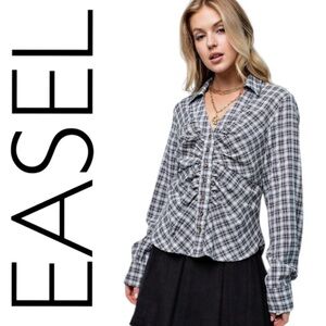 πCOMING SOONπ EASEL NWT TOP BLACK